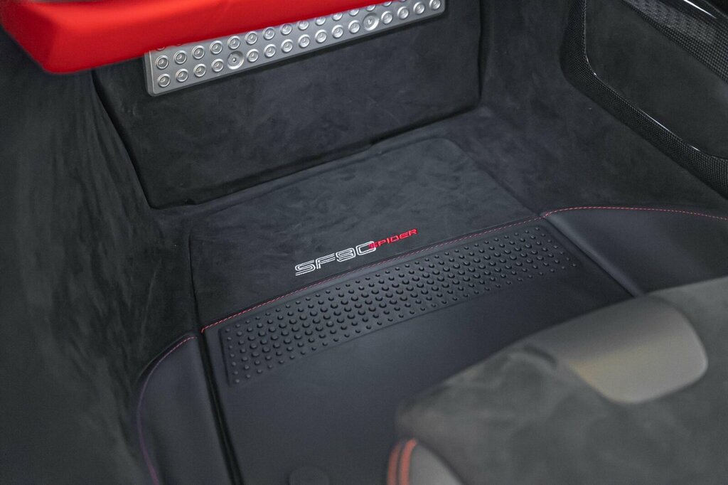Ferrari Sf90 Spider 4.0T V8 7.9Kwh F1 Dct 4Wd Euro 6 Ss  #58