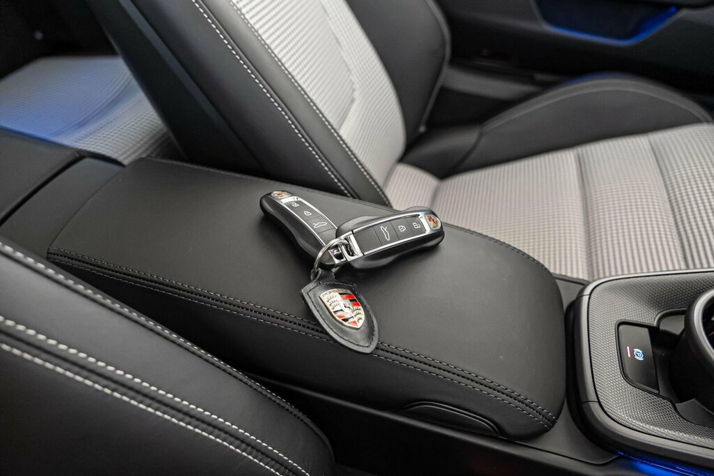 Porsche 911 3.6 T-hybrid 992 Carrera 4 Gts Pdk 4Wd Euro 6 Ss Grey #37