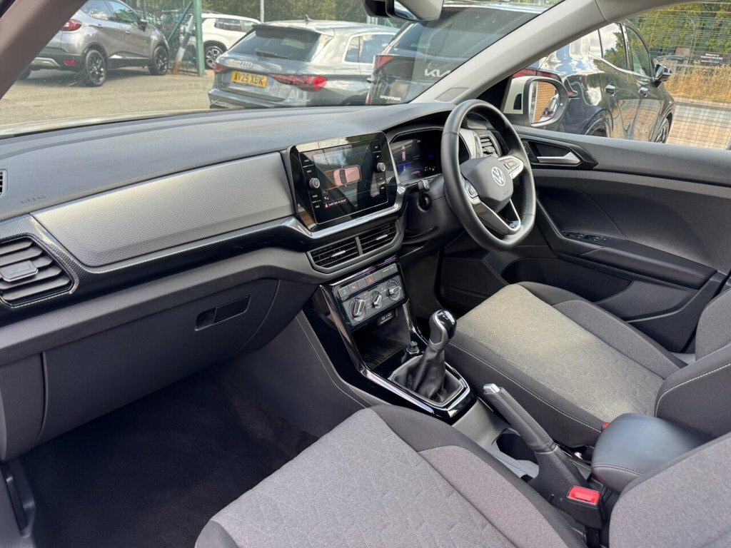 Volkswagen T-Cross 1L Life LR75NGZ Grey #4