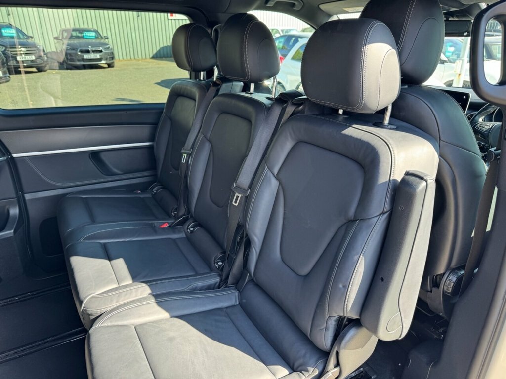 Mercedes-Benz V Class 2.0 V300d Amg Line G-tronic Euro 6 Ss Black #21