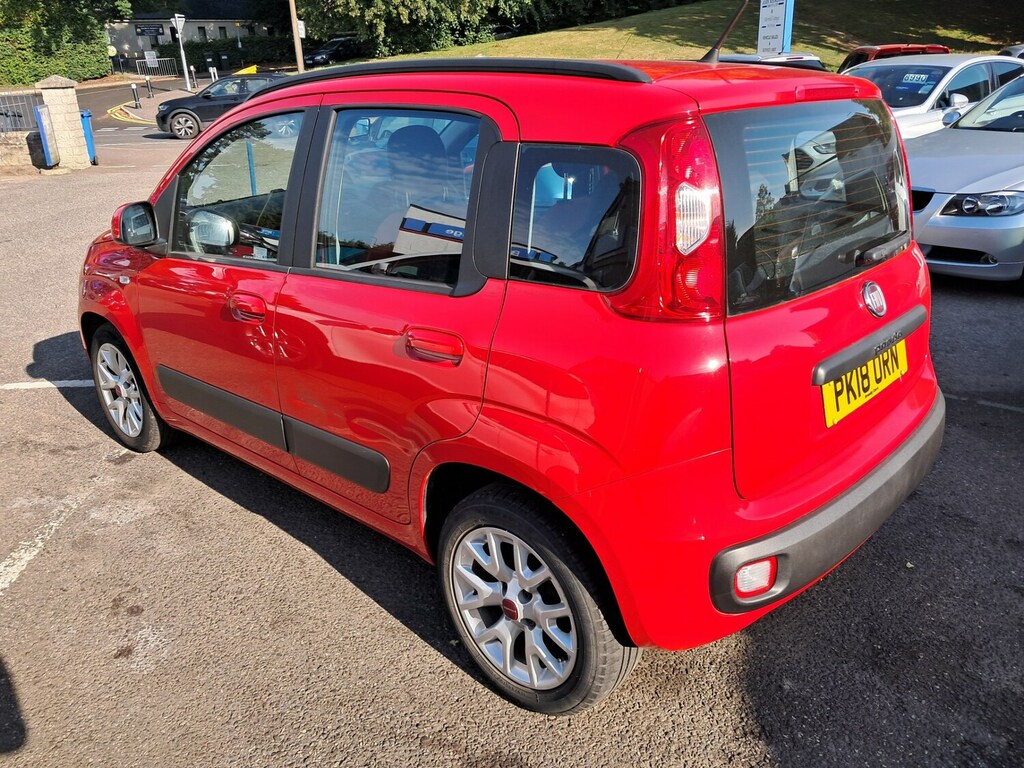 Fiat Panda 1.2 Lounge Red #4