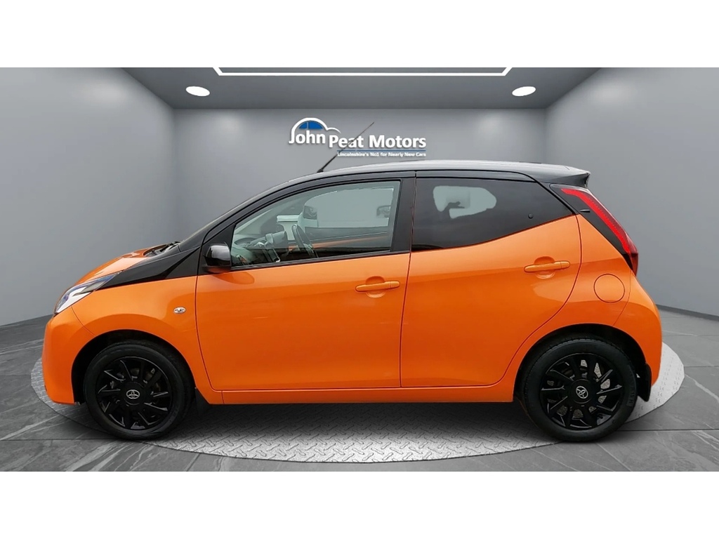 Toyota Aygo Vvt-i X-cite MP19UBZ Orange #4
