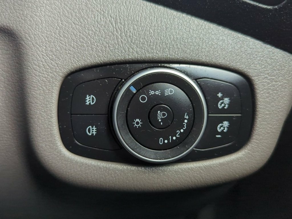 Ford Transit Connect 240 Limited 1.5 Tdci 120 Air Con Alloys Heated Sea White #22