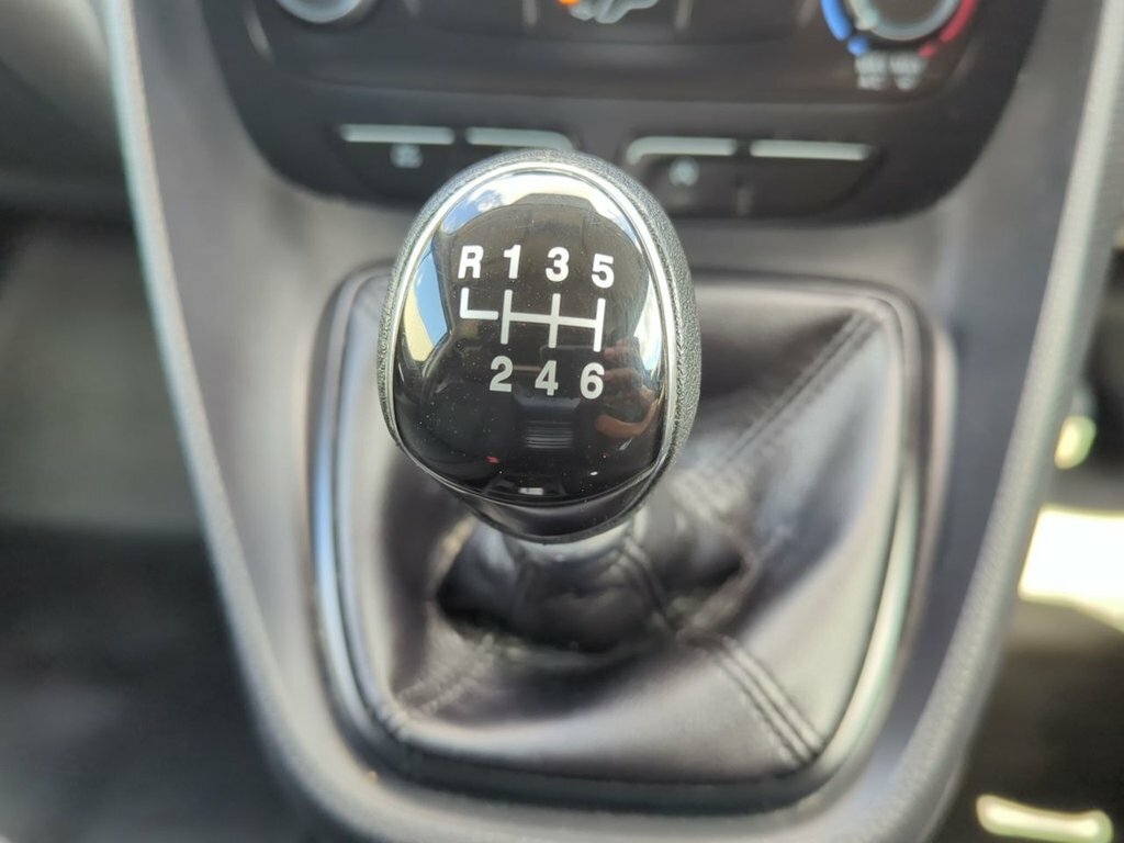 Ford Transit Connect 240 Limited 1.5 Tdci 120 Air Con Alloys Heated Sea White #20