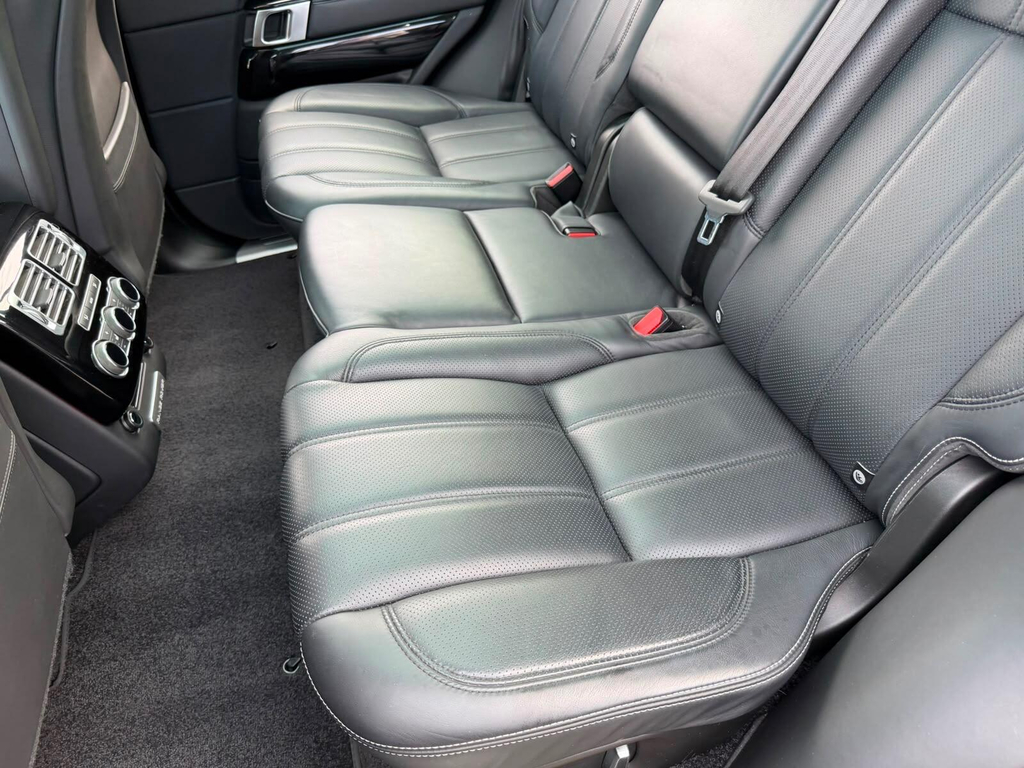 Land Rover Range Rover 3.0 Tdv6 258Hp Vogue White #19