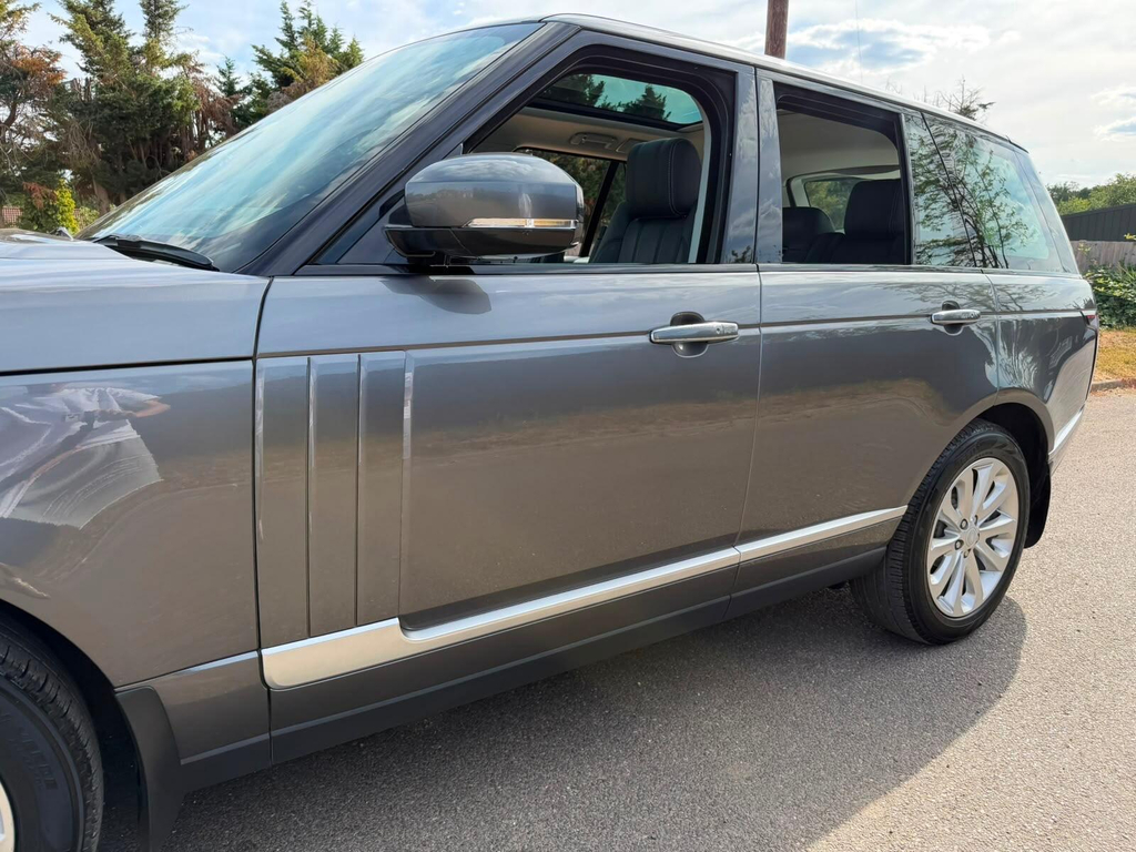 Land Rover Range Rover 3.0 Tdv6 258Hp Vogue White #64