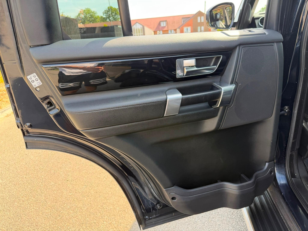 Land Rover Discovery 2015 Land Rover Discovery Hse #37