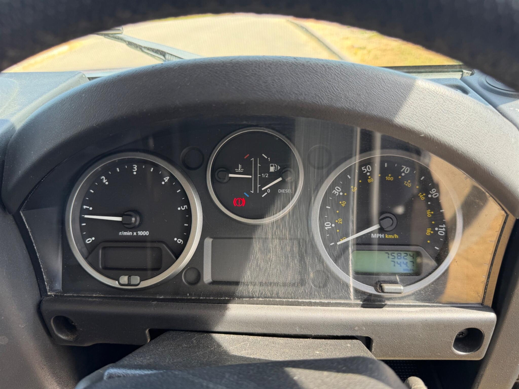 Land Rover Defender 110 Tdci Xs Silver #17