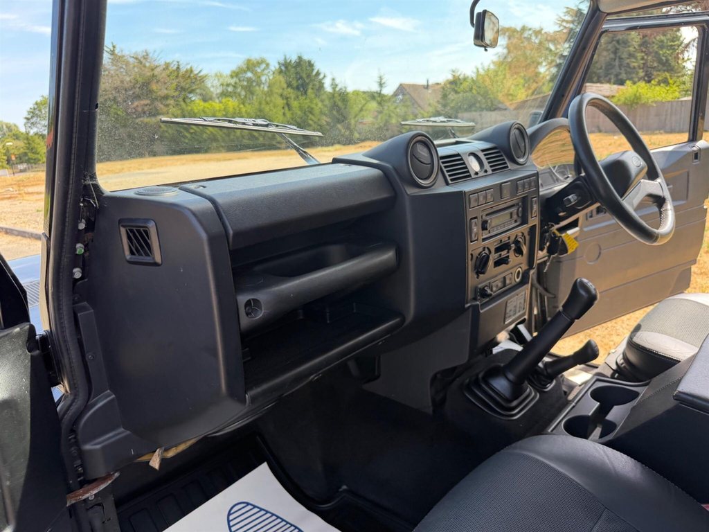 Land Rover Defender 110 Tdci Xs Silver #13