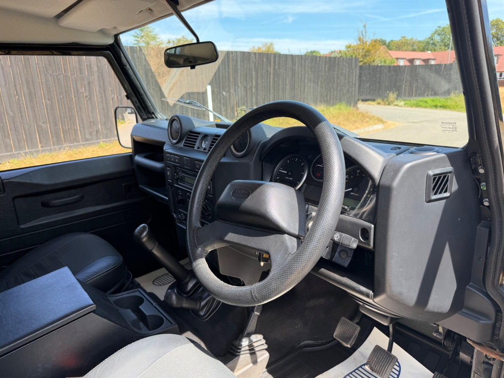 Land Rover Defender 110 Tdci Xs Silver #14