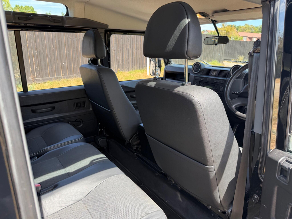 Land Rover Defender 110 Tdci Xs Silver #28
