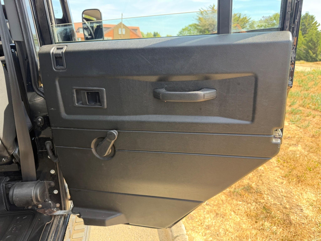Land Rover Defender 110 Tdci Xs Silver #33