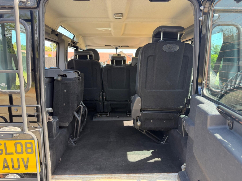Land Rover Defender 110 Tdci Xs Silver #38