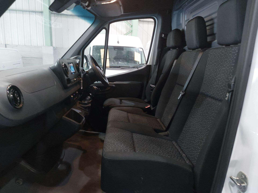 Mercedes-Benz Sprinter 2.0 315 Cdi Premium Panel Van Fw KW23OKM #2