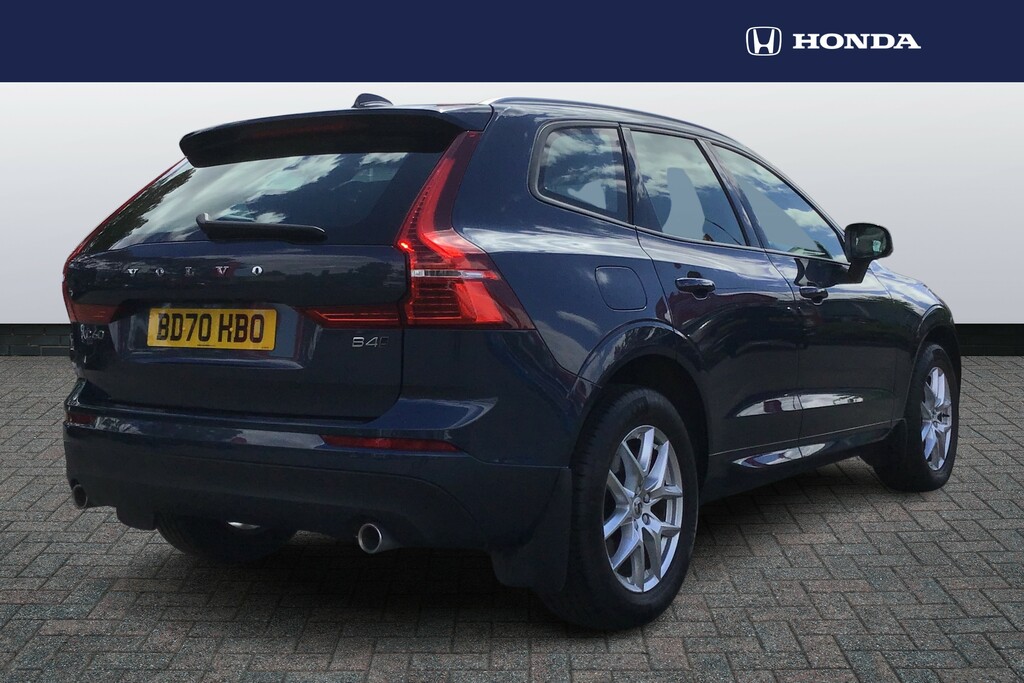 Volvo XC60 2.0 B4d Momentum Awd Geartronic Blue #5