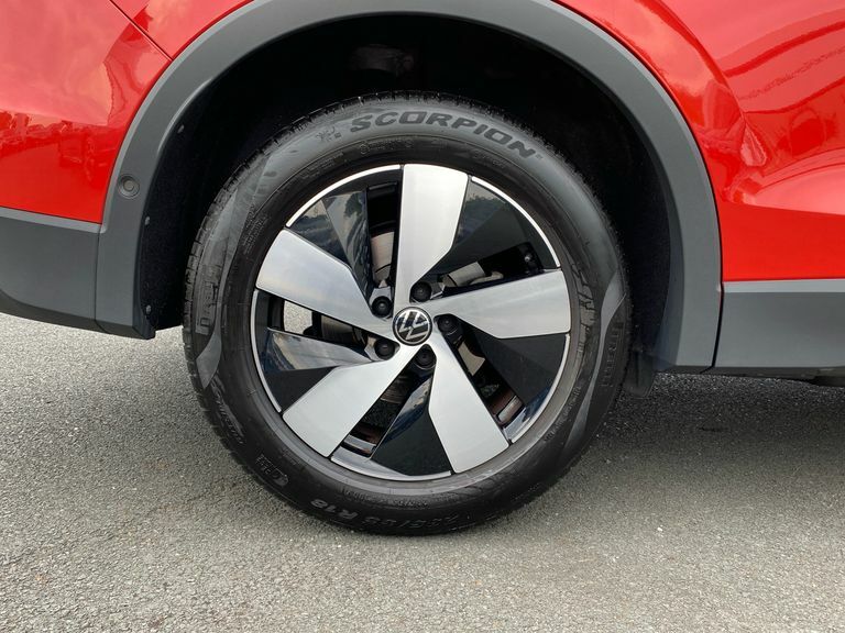 Volkswagen Tiguan 1.5 Etsi 150 Match Dsg DU24ANX Red #5