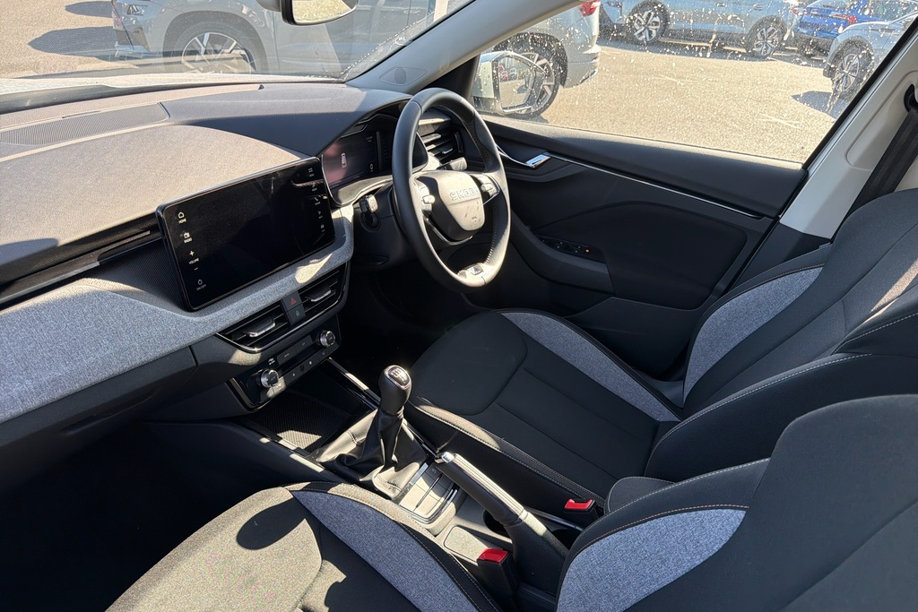 Skoda Kamiq 1.0 Tsi 95 Se Edition GK75KMV Silver #2