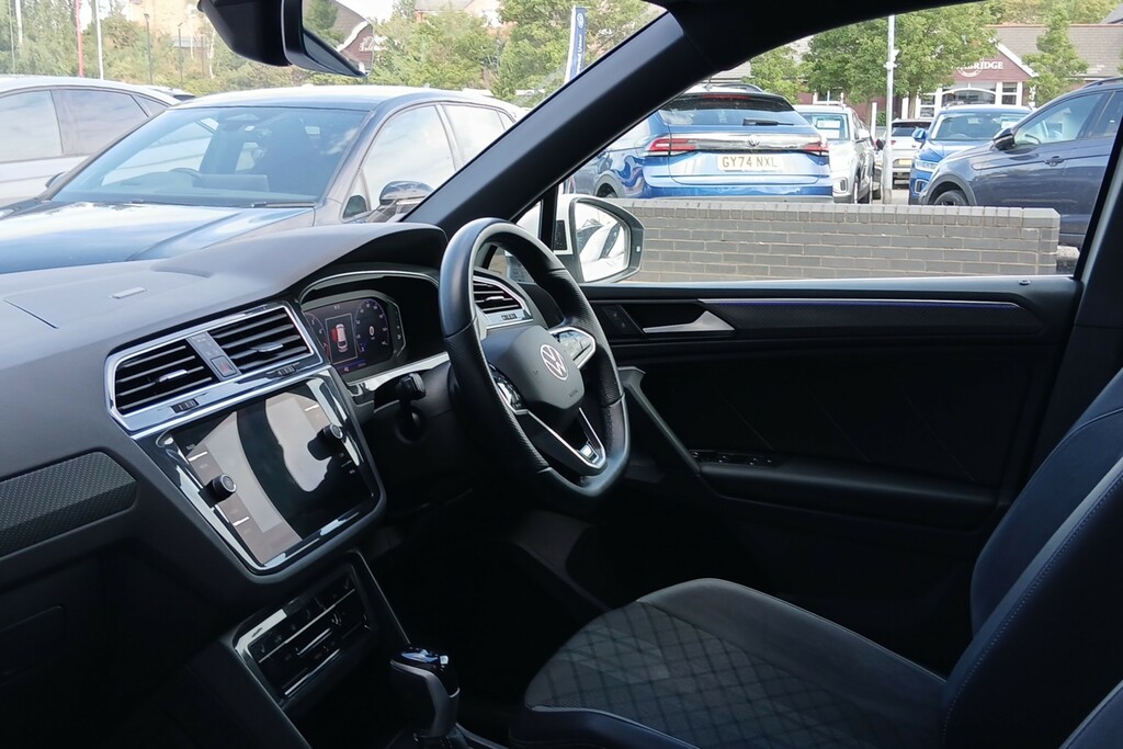 Volkswagen Tiguan 1.5 Tsi 150 R-line Dsg VK73YHR White #2