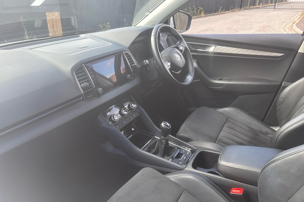 Skoda Karoq 1.0 Tsi Se L White #2