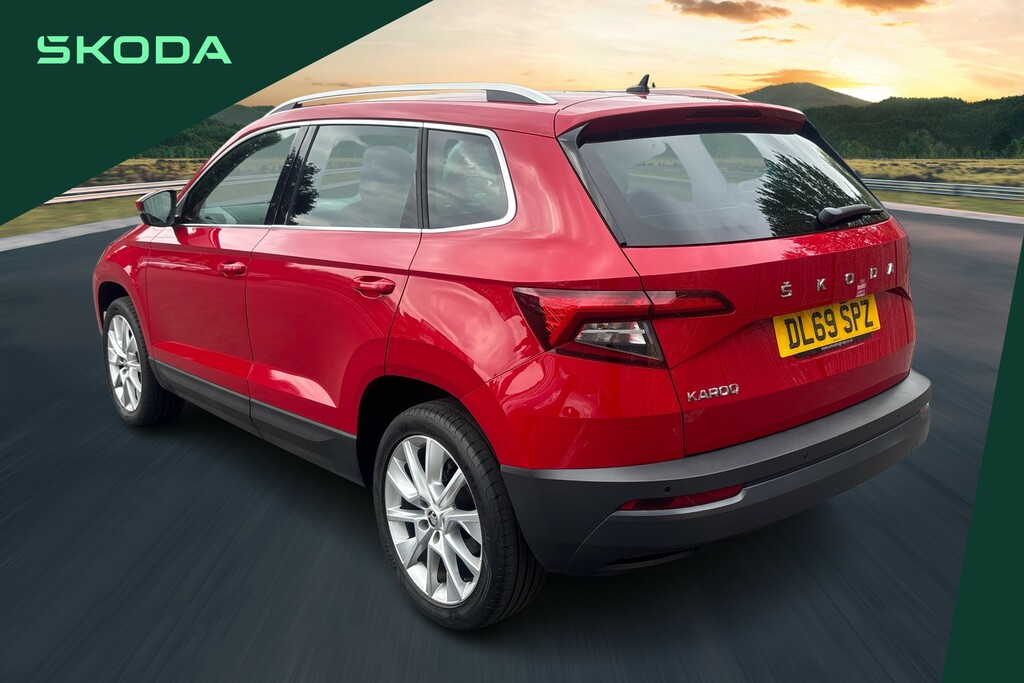 Skoda Karoq 1.5 Tsi Se L Red #6