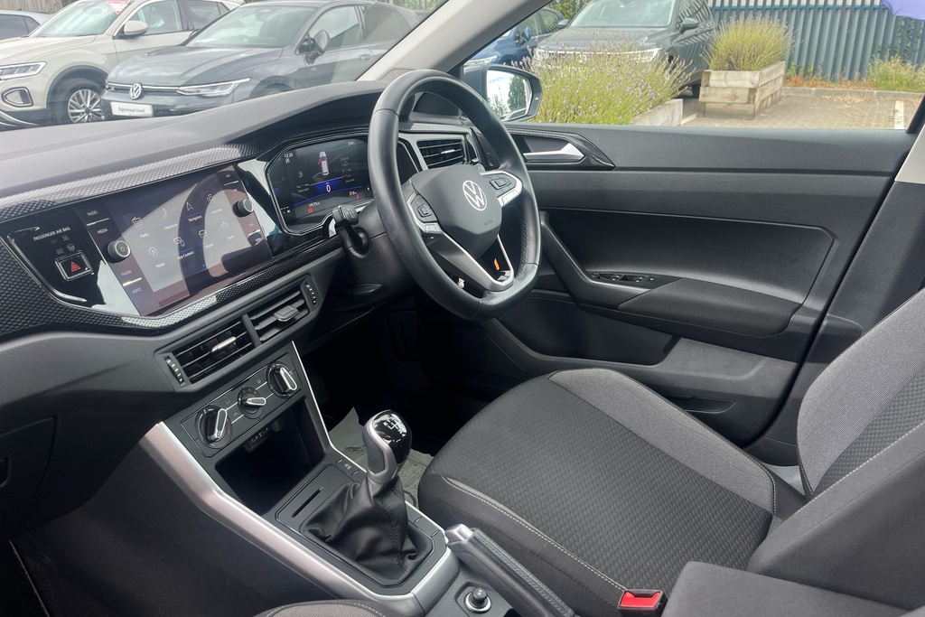 Volkswagen Polo 1.0 Tsi Life PG73BXV Grey #2