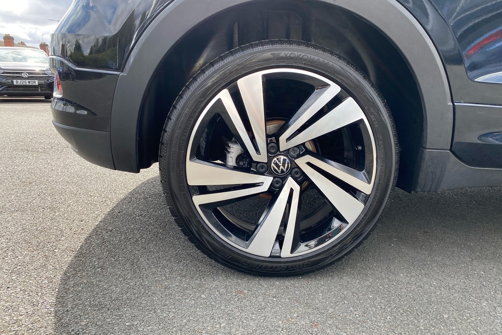 Volkswagen T-Cross 1.0 Tsi 110 R-line Dsg LP23KGU Black #5