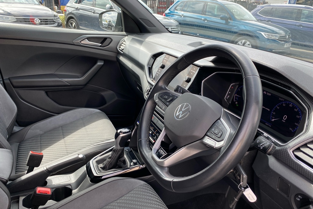 Volkswagen T-Cross 1.0 Tsi 110 R-line Dsg LP23KGU Black #6