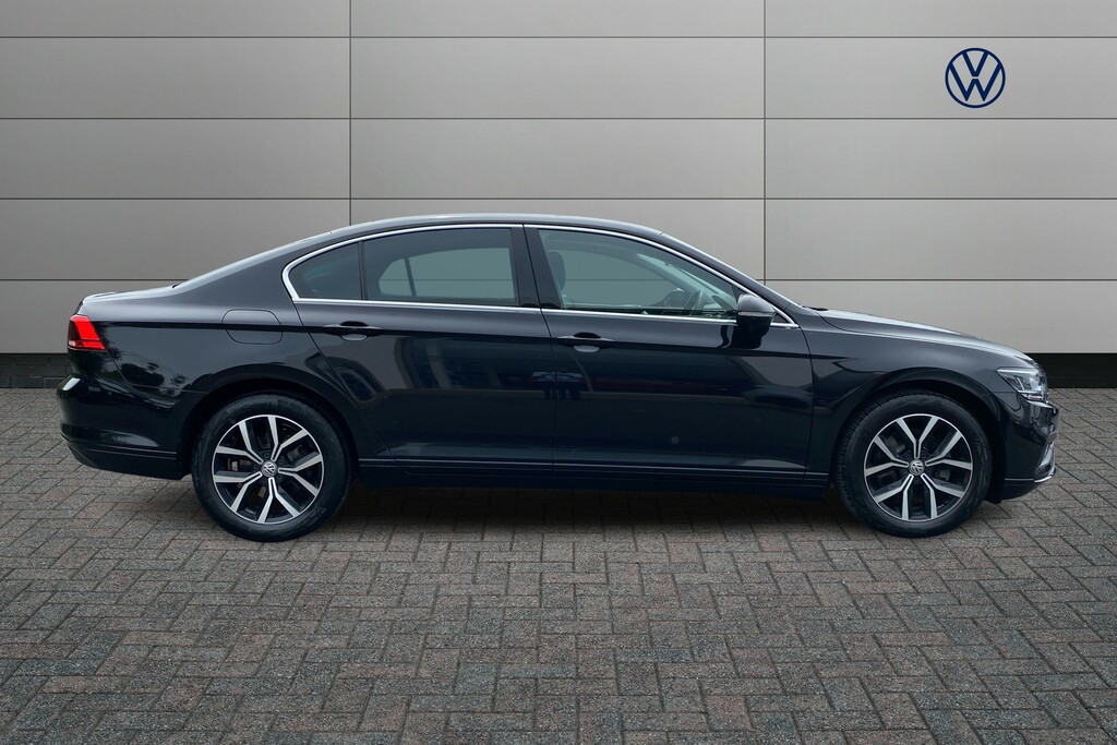 Volkswagen Passat 2.0 Tdi Evo Scr Sel Dsg Black #4