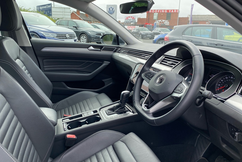 Volkswagen Passat 2.0 Tdi Evo Scr Sel Dsg Black #6