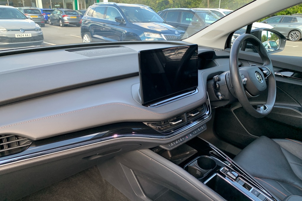 Skoda ENYAQ 210Kw 85 Edition 82Kwh AK74WBT Black #2