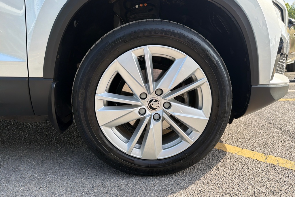 Skoda Karoq 1.0 Tsi Se Drive Silver #5