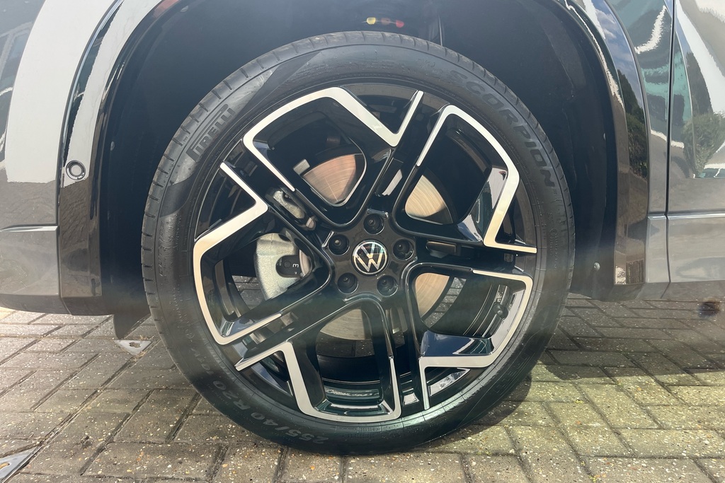 Volkswagen Tayron 1.5 Tsi Ehybrid 272 R-line Edition Dsg6 Grey #5