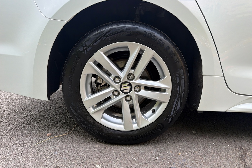 Suzuki Swace Swace Ultra Hybrid White #34