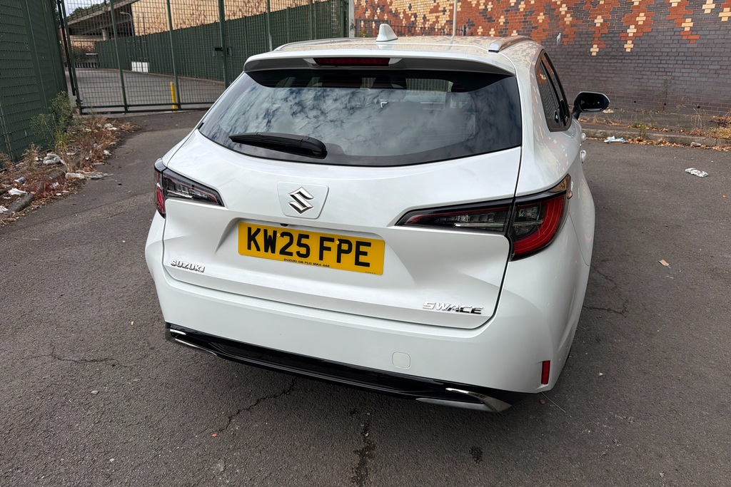 Suzuki Swace Swace Ultra Hybrid White #38