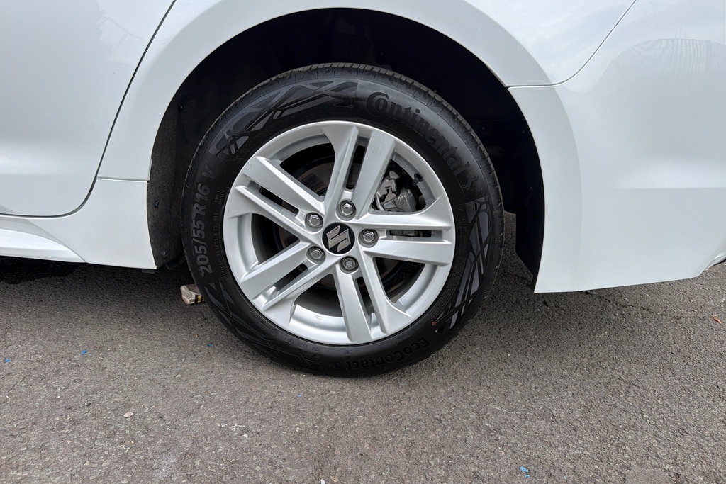 Suzuki Swace Swace Ultra Hybrid White #41