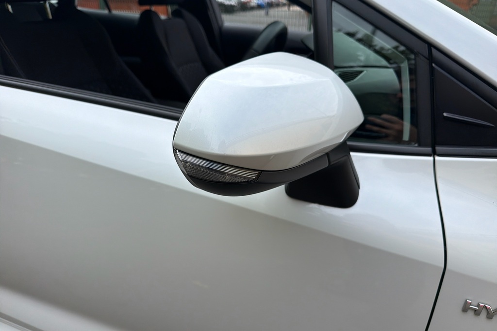 Suzuki Swace Swace Ultra Hybrid White #33
