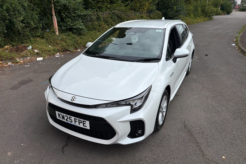 Suzuki Swace Swace Ultra Hybrid White #44