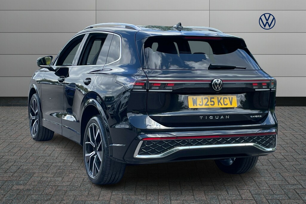 Volkswagen Tiguan 1.5 Tsi Ehybrid R-line Dsg WJ25KCV Black #3