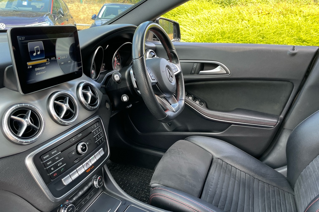 Mercedes-Benz CLA Class Cla 200 Amg Line Night Edition Tip CF68HLH Black #2