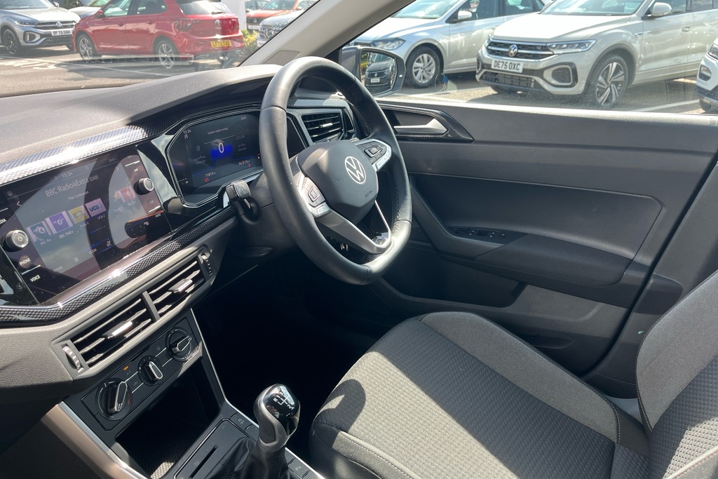 Volkswagen Polo 1.0 Tsi Life BJ73VRN Grey #2