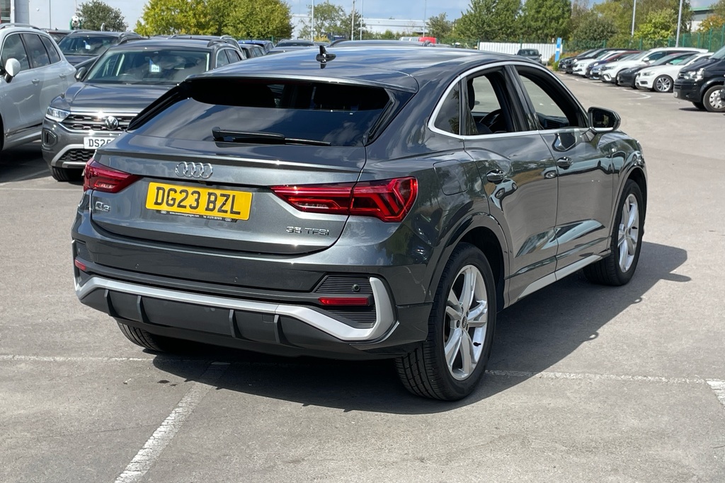 Audi Q3 35 Tfsi Black Edition S Tronic #17