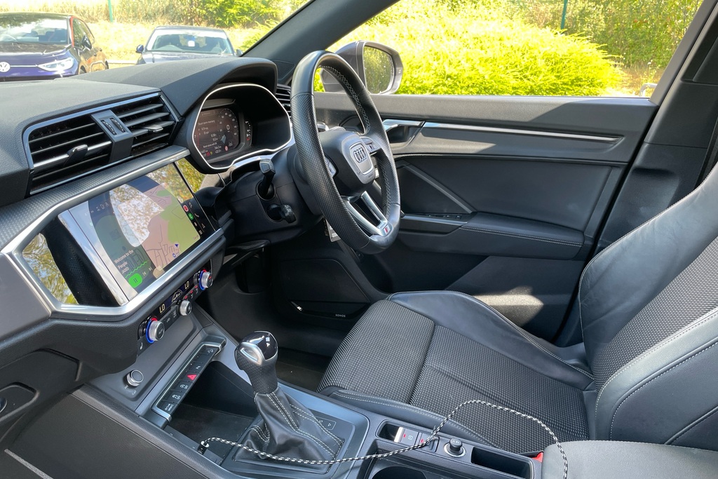 Audi Q3 35 Tfsi S Line S Tronic Grey #2
