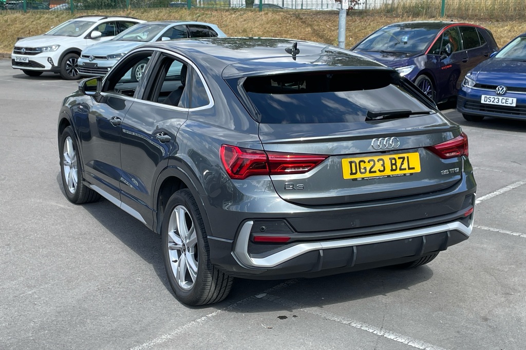 Audi Q3 35 Tfsi Black Edition S Tronic #19