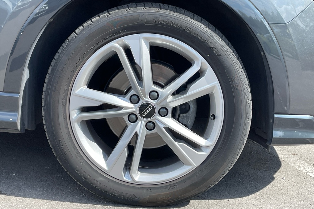 Audi Q3 35 Tfsi S Line S Tronic Grey #5