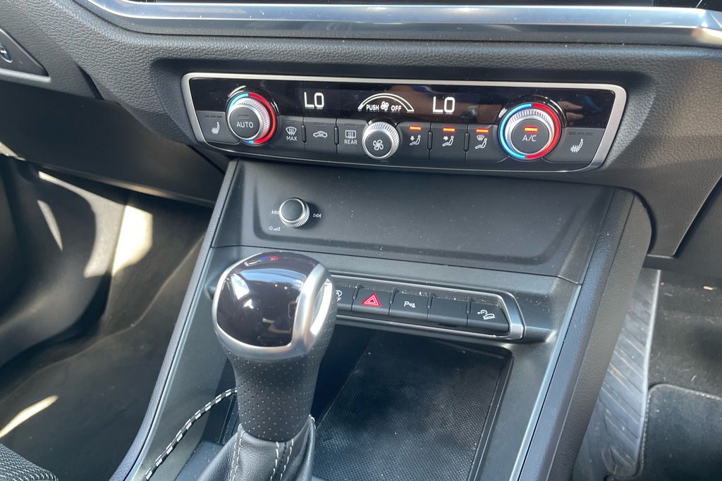 Audi Q3 35 Tfsi Black Edition S Tronic #31