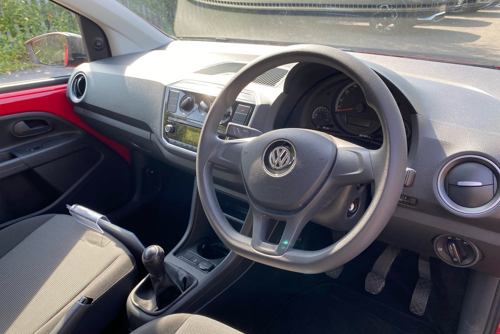 Volkswagen Up 1.0 Take Up Red #6