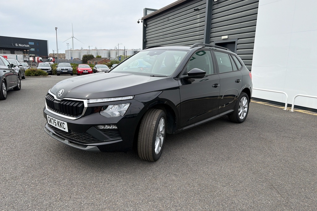 Skoda Kamiq Se Edition White #10