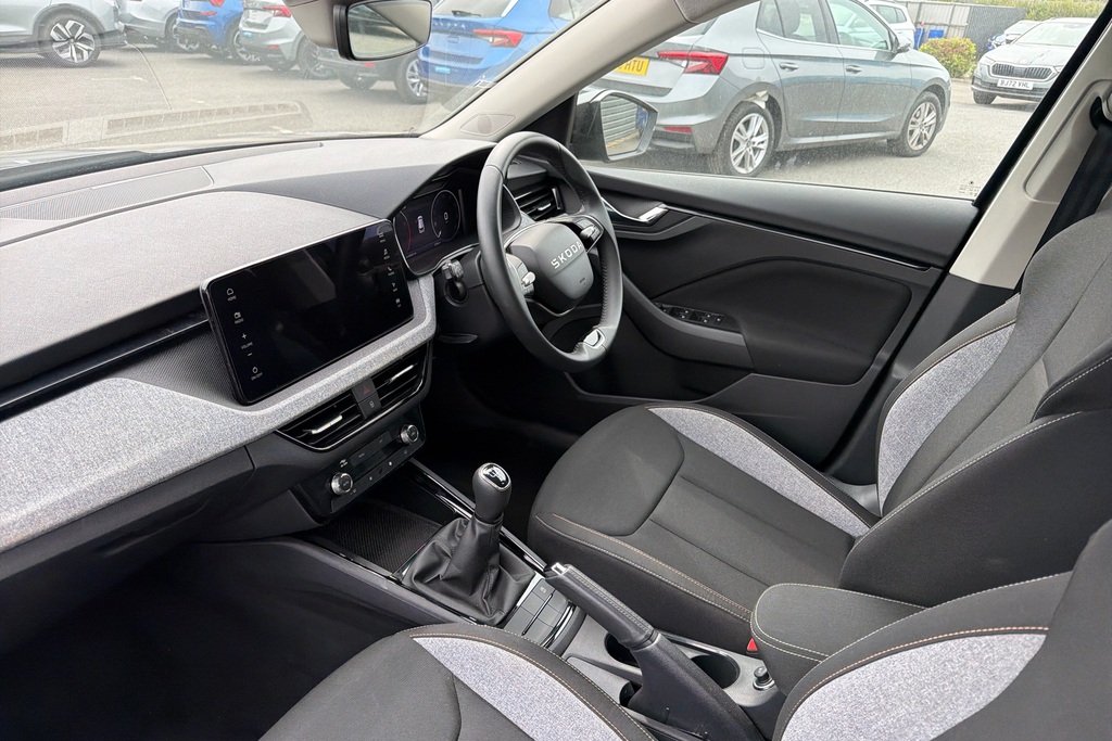 Skoda Kamiq 1.0 Tsi 95 Se Edition Black #2