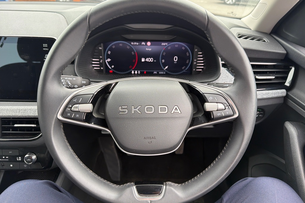 Skoda Kamiq Se Edition White #33