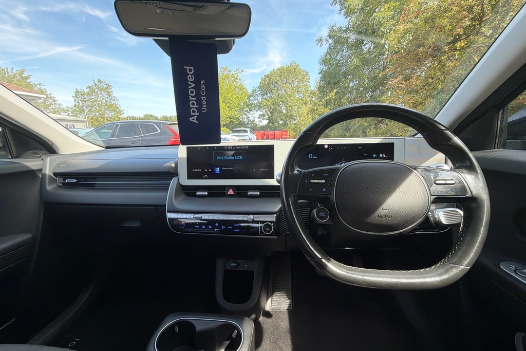 Hyundai Ioniq 5 Premium Black #3